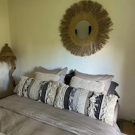 Tropez Centre Parking Et Jardin Prive Inclus Apartamento