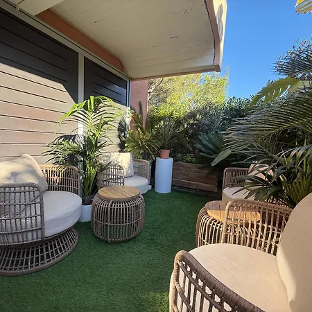 Tropez Centre Parking Et Jardin Prive Inclus