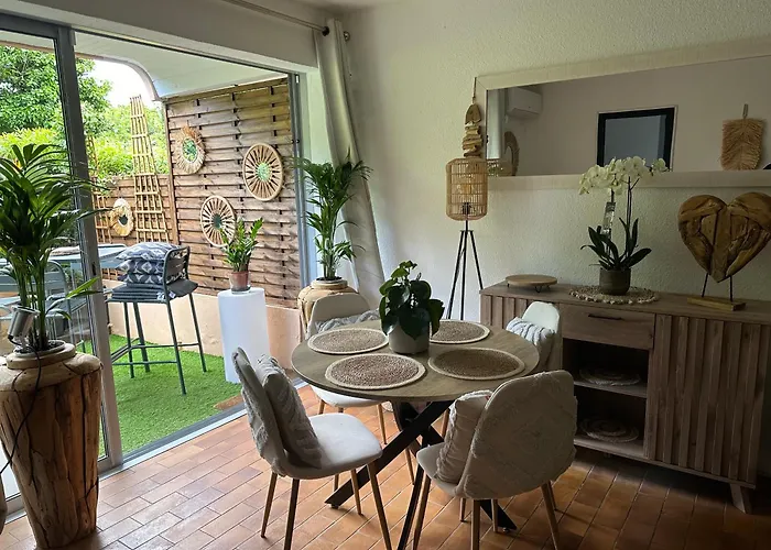 Tropez Centre Parking Et Jardin Prive Inclus Saint-Tropez