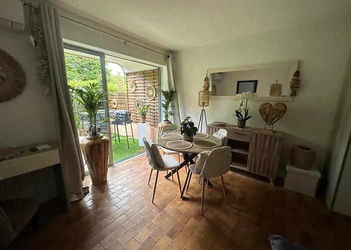 Tropez Centre Parking Et Jardin Prive Inclus Apartman *