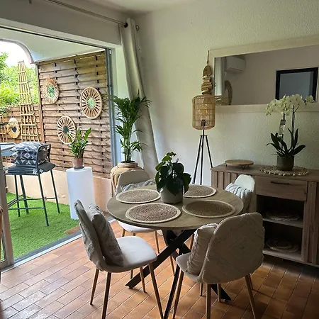 Tropez Centre Parking Et Jardin Prive Inclus 圣特罗佩