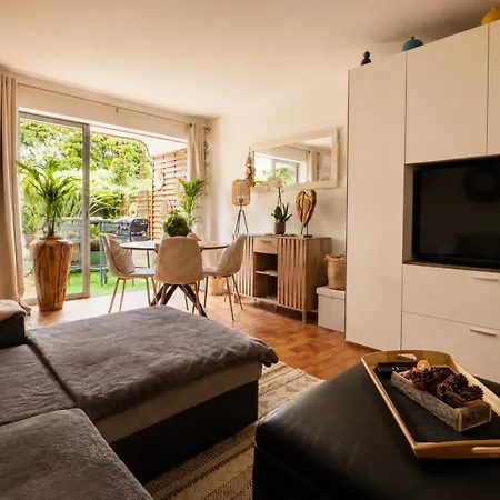 Tropez Centre Parking Et Jardin Prive Inclus Apartment