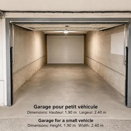 Tropez Centre Parking Et Jardin Prive Inclus アパート