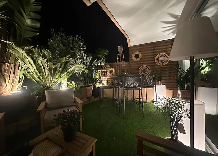 Tropez Centre Parking Et Jardin Privé Inclus Appartement *