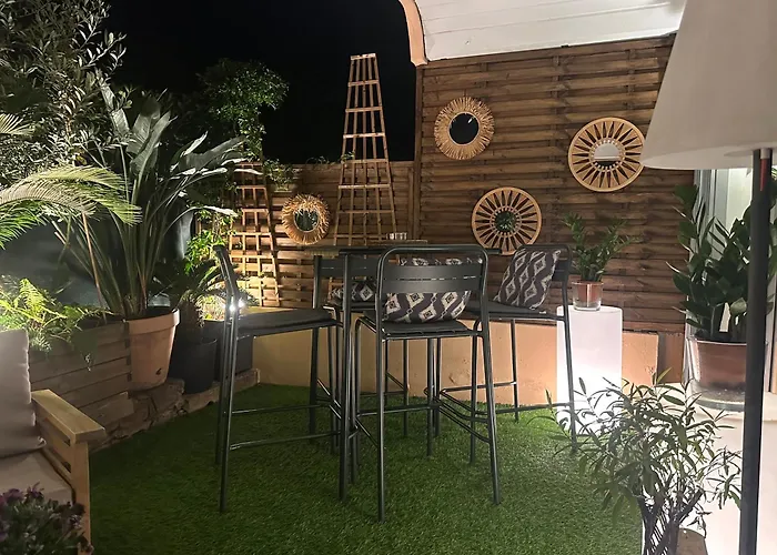 Tropez Centre Parking Et Jardin Prive Inclus Apartment Saint-Tropez